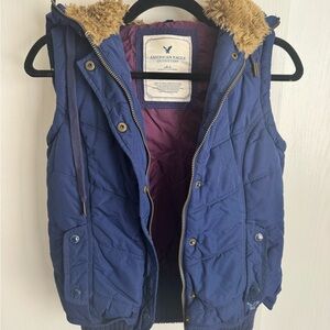 American Eagle Outfitters Blue Puffer Vest with Brown Accents